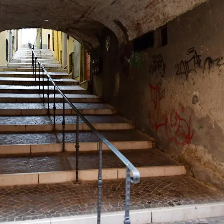 Donne Del Ele Salò